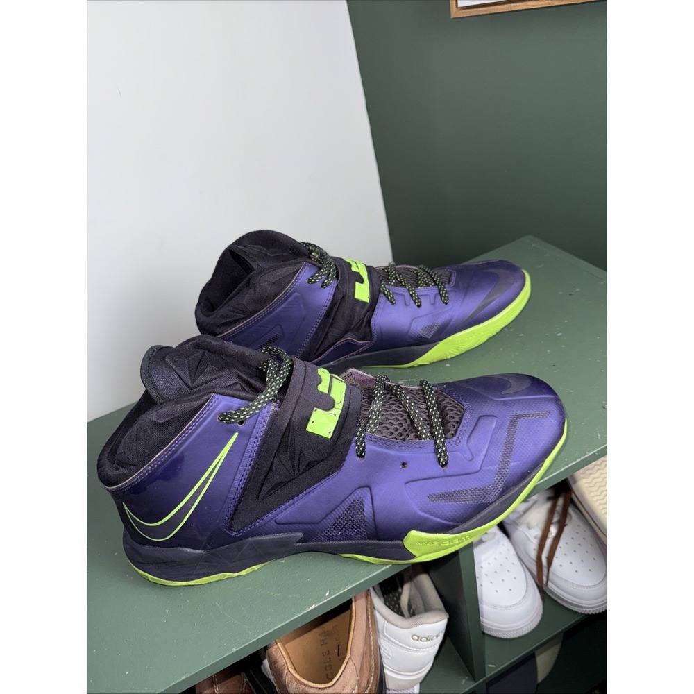 Size 13 - Nike LeBron Zoom Soldier‎ 7 Purple